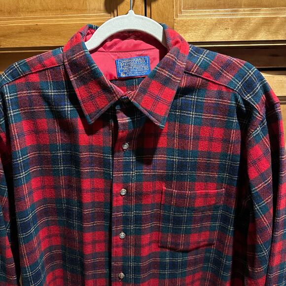 Pendleton Lodge Shirt Vintage 100% Virgin Wool Button Front Plaid Men's Size XL. - Picture 3 of 6